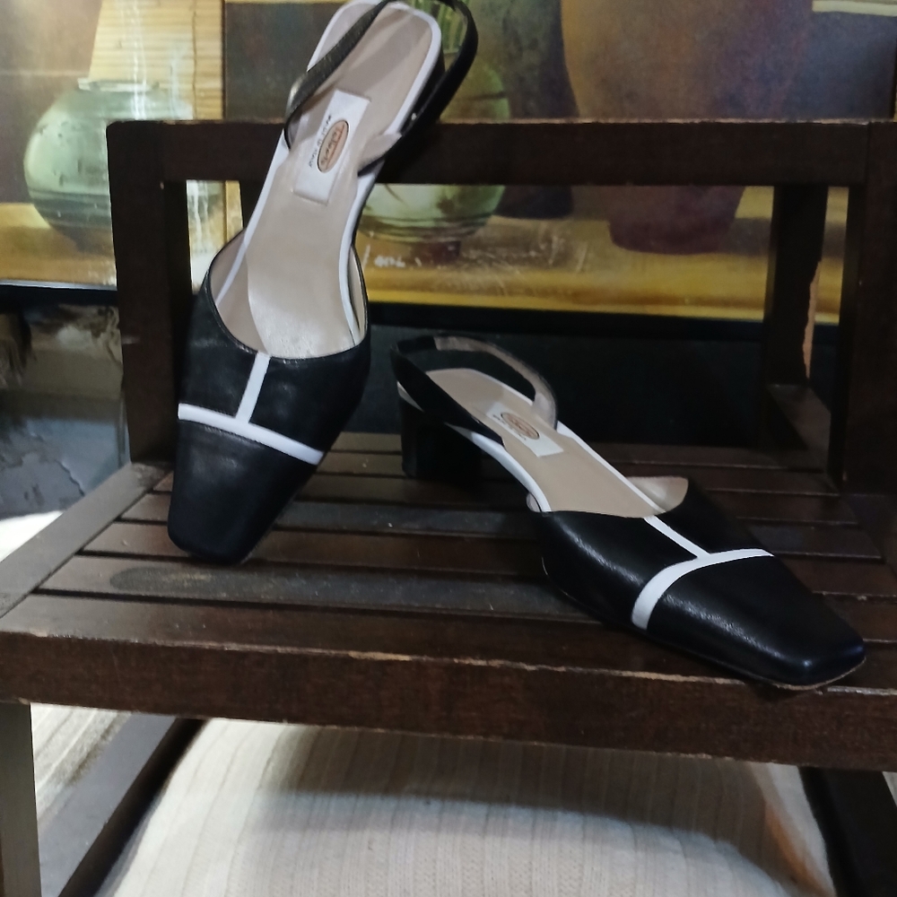 Elegant Black and White Slingback Heels - Picture 3 of 14